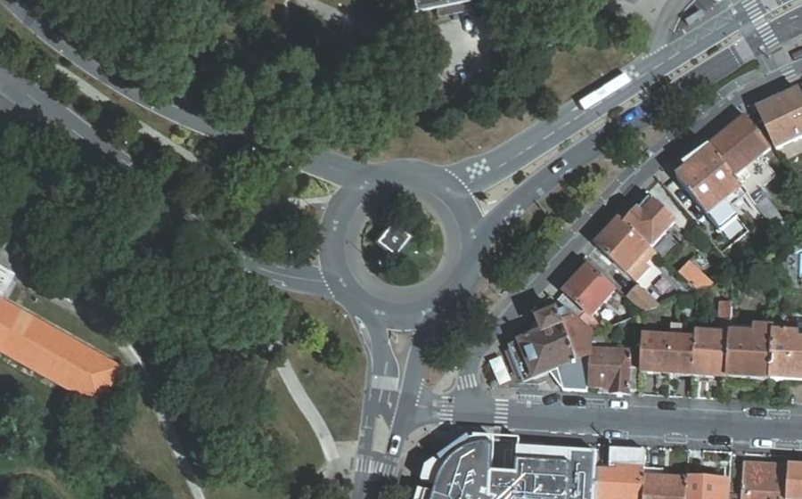 Vue aérienne du Rond-Point des Médailles Militaires