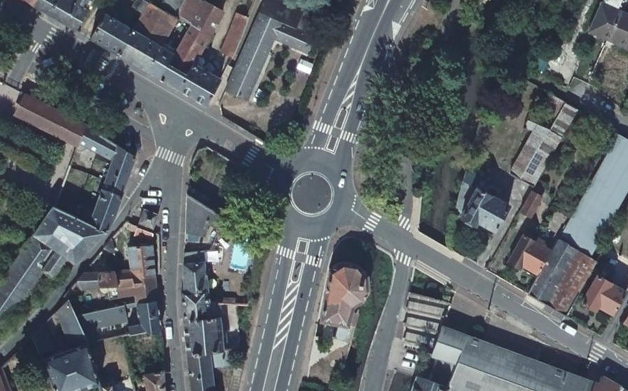 Vue aérienne du Rond-Point de l'Ordre National du Mérite