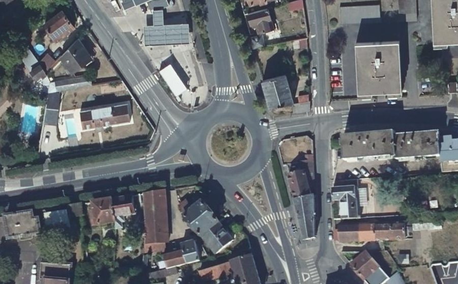 Vue aérienne du Carrefour René Marlin