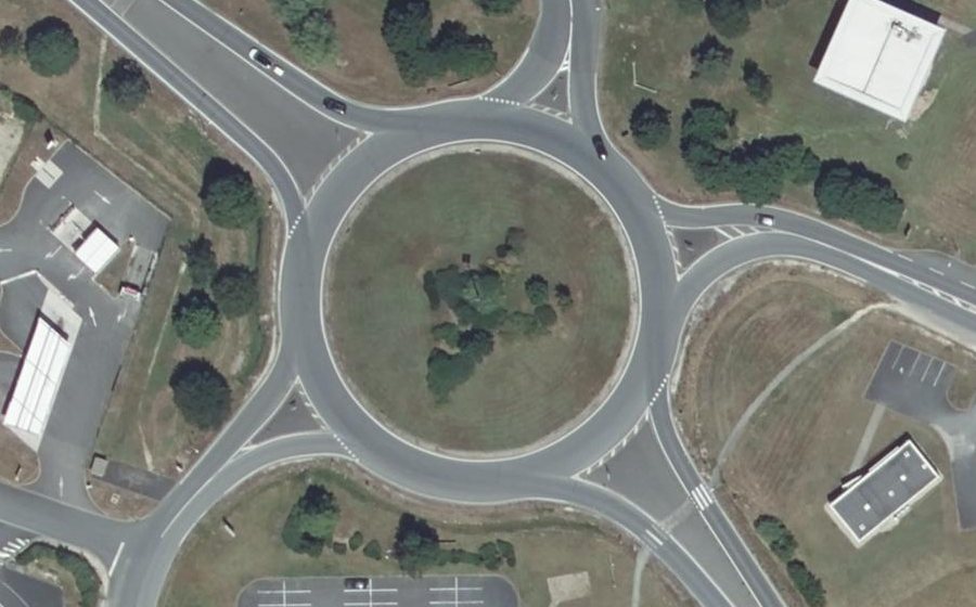 Vue aérienne du Rond-Point du 30 Août 1944