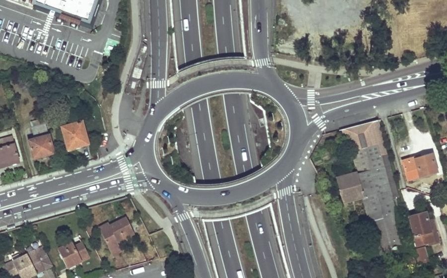 Vue aérienne du Rond-point anonyme n°30766960