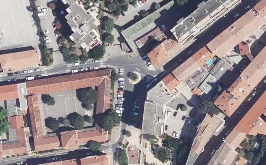 Vue aérienne du Carrefour Antonin Chaude