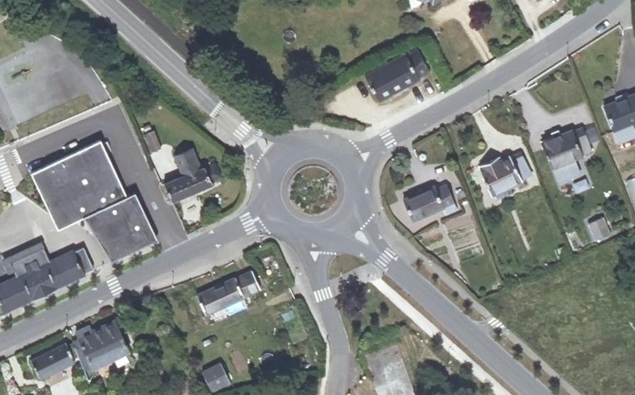 Vue aérienne du Rond-point anonyme n°3086845