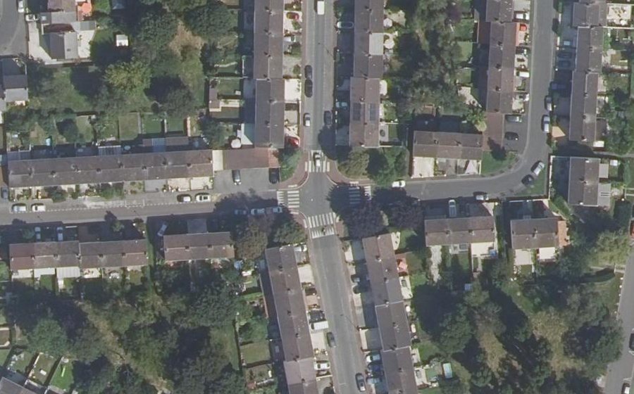 Vue aérienne du Rond-point anonyme n°308731111