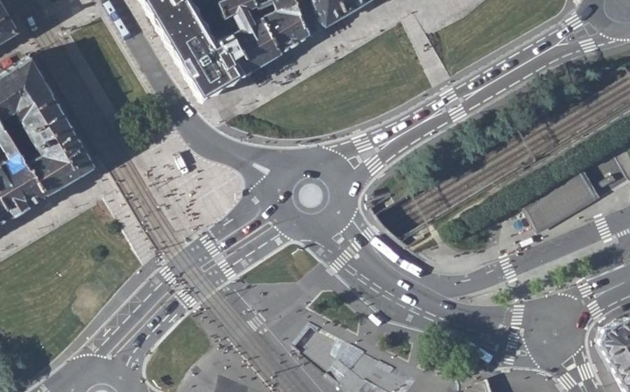 Vue aérienne du Rond-point anonyme n°309560803