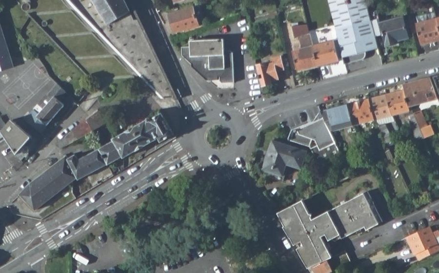 Vue aérienne du Rond-point anonyme n°31023347