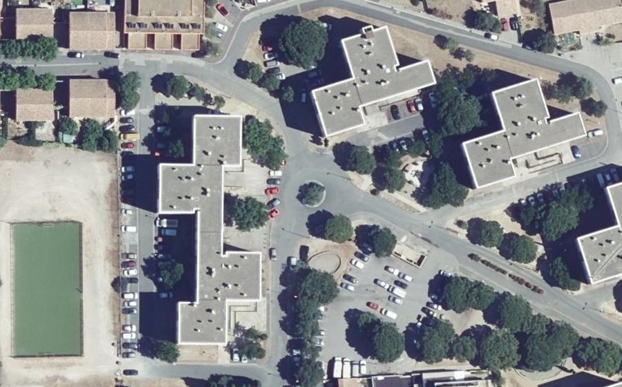 Vue aérienne du Rond-point anonyme n°31023909