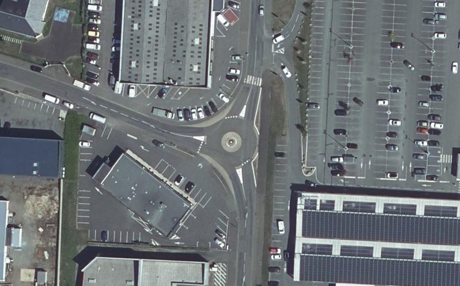 Vue aérienne du Rond-point anonyme n°31029027