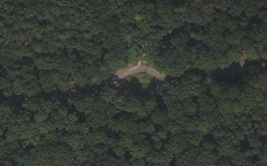 Vue aérienne du Rond-point anonyme n°31114931