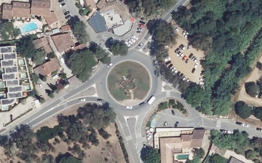 Vue aérienne du Rond-Point de la 1e Division Française Libre