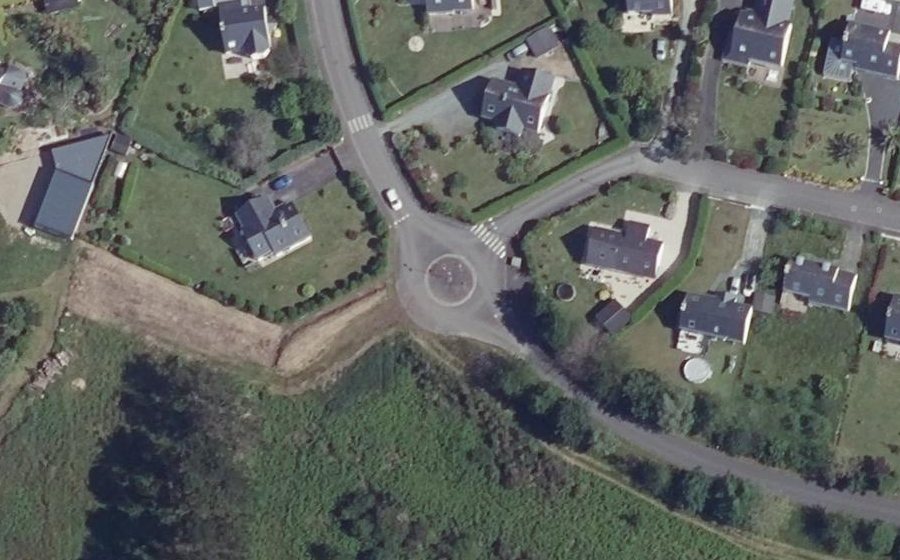 Vue aérienne du Rond-point anonyme n°31466611