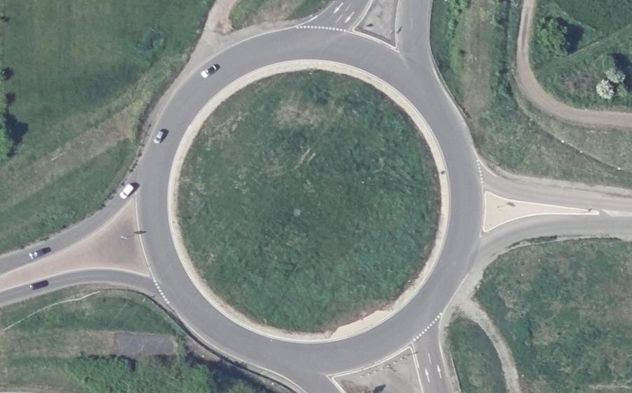 Vue aérienne du Rond-point anonyme n°31520240