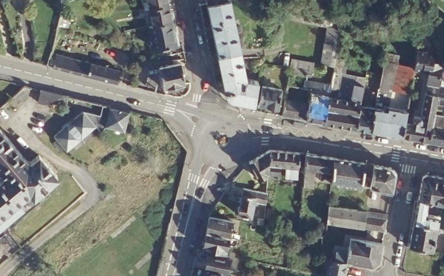 Vue aérienne du Rond-point anonyme n°31547298