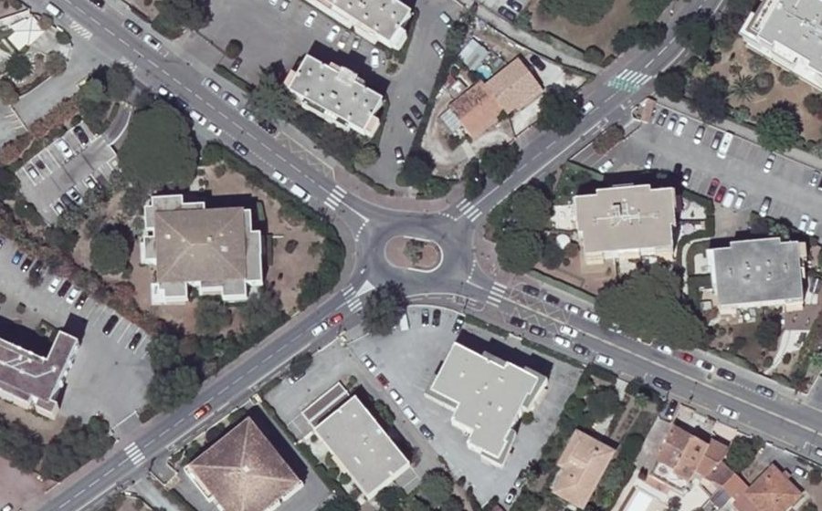 Vue aérienne du Rond-Point Corps Expéditionnaire Français en Italie