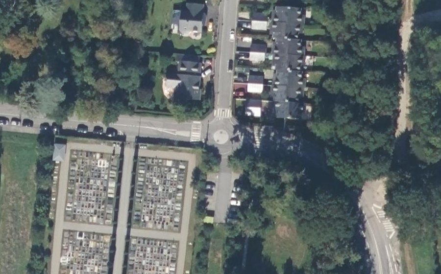 Vue aérienne du Rond-point anonyme n°317251204
