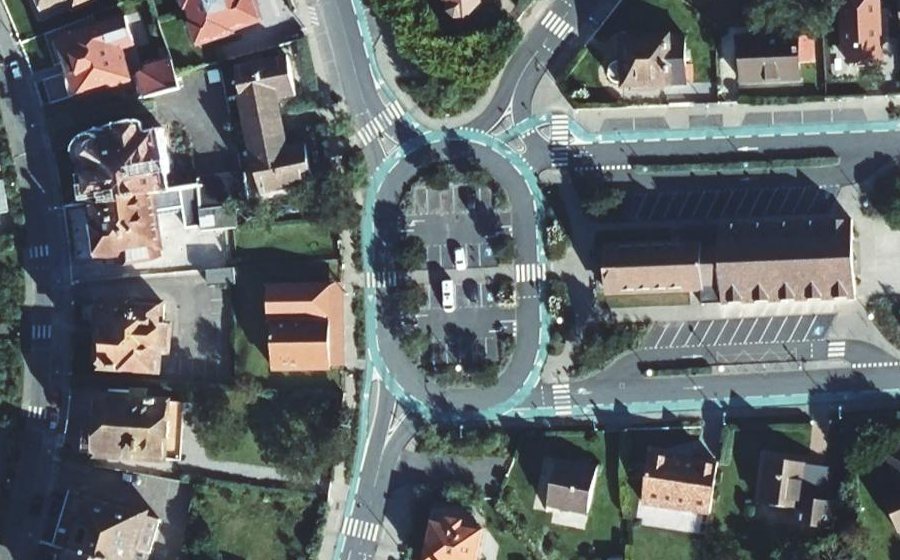 Vue aérienne du Place de l'Église Saint-Augustin