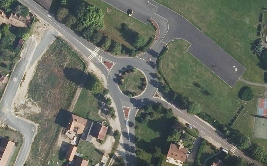 Vue aérienne du Rond-point anonyme n°32230024