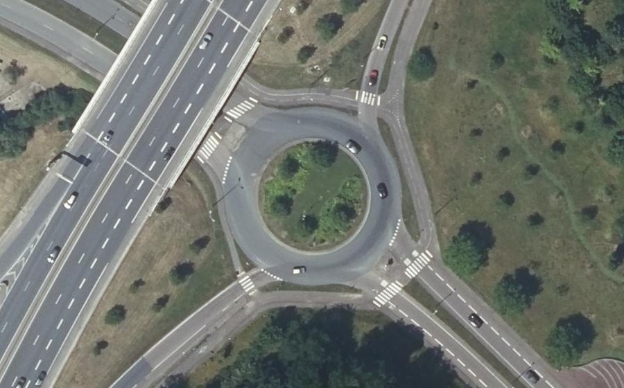 Vue aérienne du Rond-point anonyme n°32311607