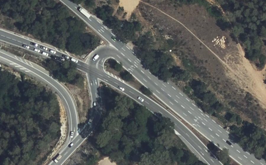 Vue aérienne du Rond-point anonyme n°329902871