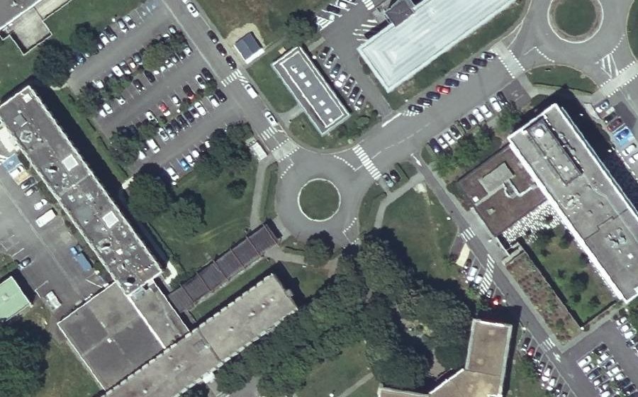Vue aérienne du Rond-point anonyme n°33001266