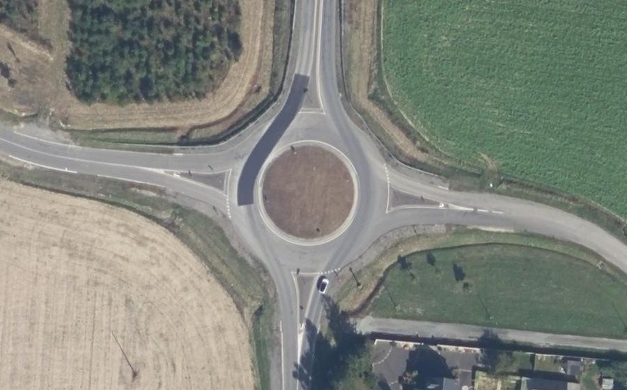 Vue aérienne du Rond-point anonyme n°331401008