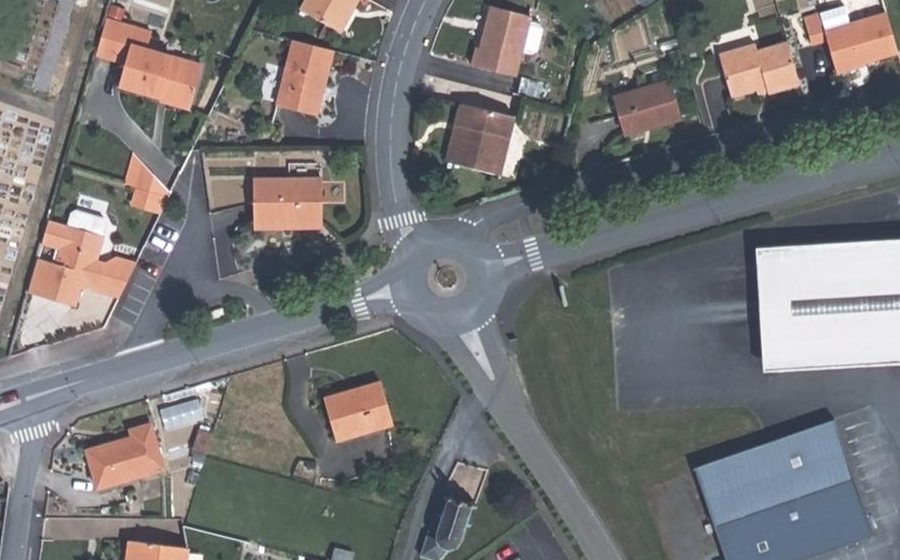 Vue aérienne du Rond-Point Sainte-Anne
