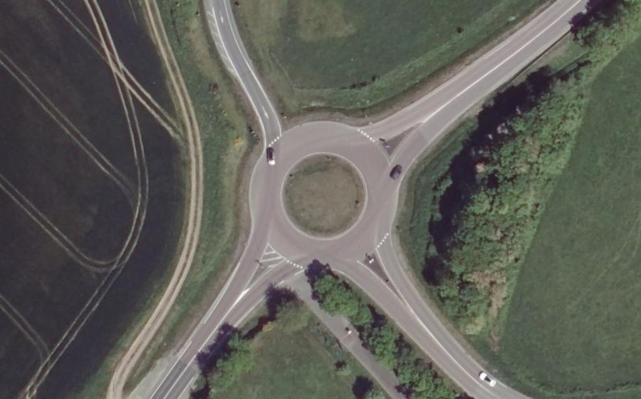 Vue aérienne du Rond-point anonyme n°33415882