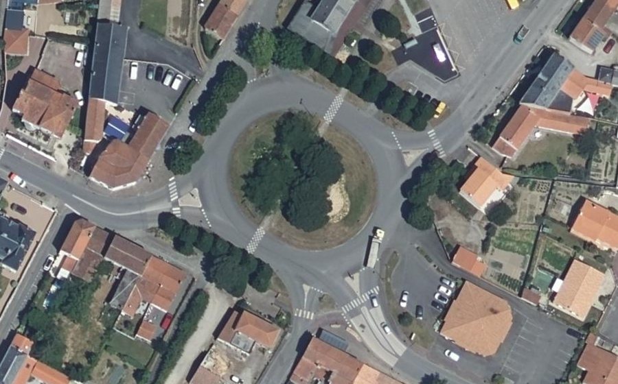 Vue aérienne du Ront-Point de la Gare
