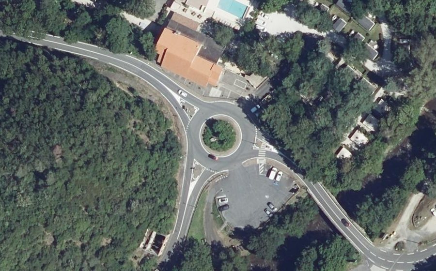 Vue aérienne du Rond-point du Pont d'Aliès