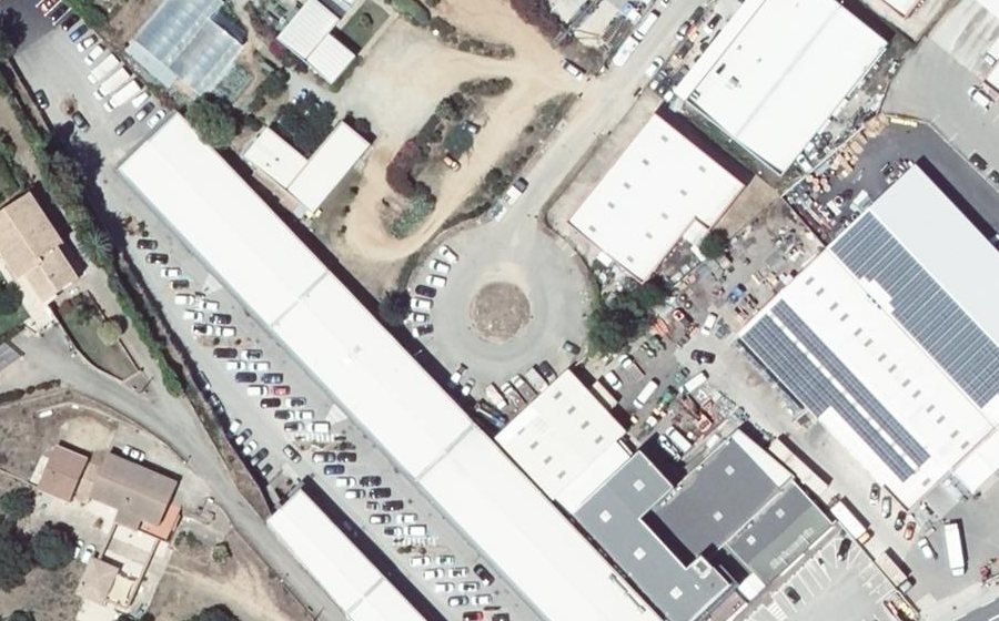 Vue aérienne du Rond-point anonyme n°33891786