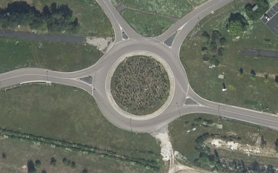 Vue aérienne du Rond-point anonyme n°343761993