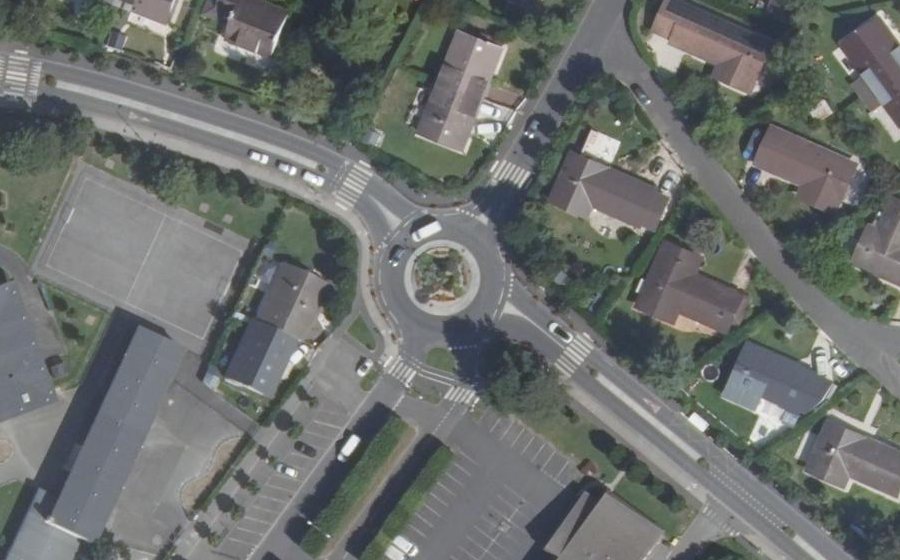 Vue aérienne du Rond-point anonyme n°343787100