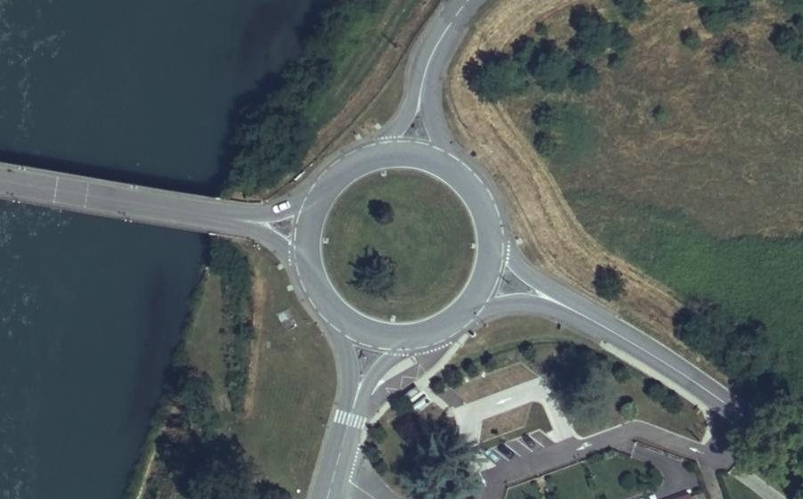 Vue aérienne du Rond-point anonyme n°34550006