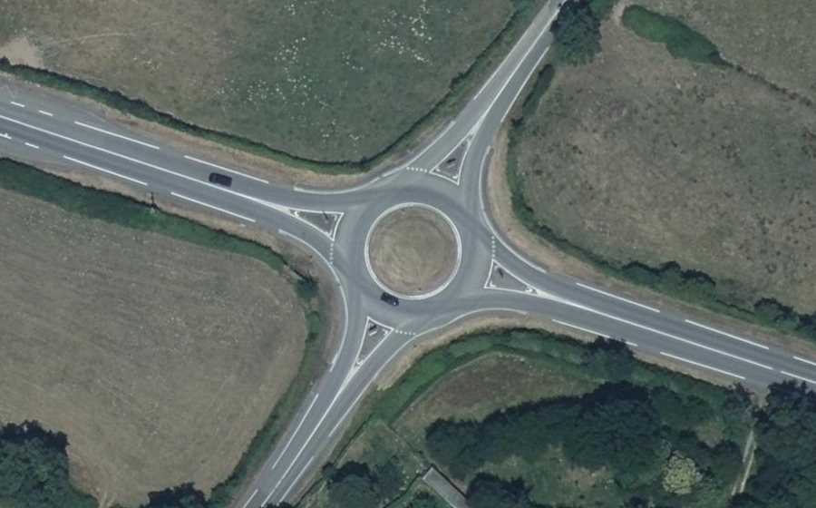 Vue aérienne du Rond-point anonyme n°346319038