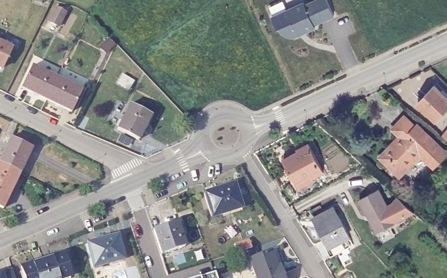 Vue aérienne du Rond-point anonyme n°347936678