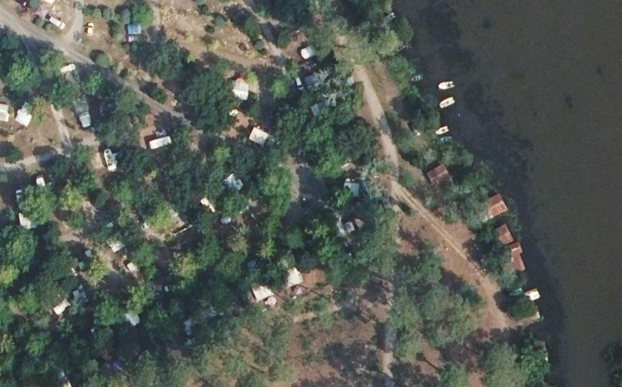 Vue aérienne du Rond-point anonyme n°349872239