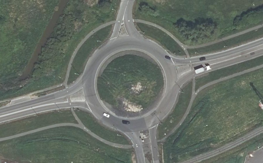 Vue aérienne du Rond-point anonyme n°35004927