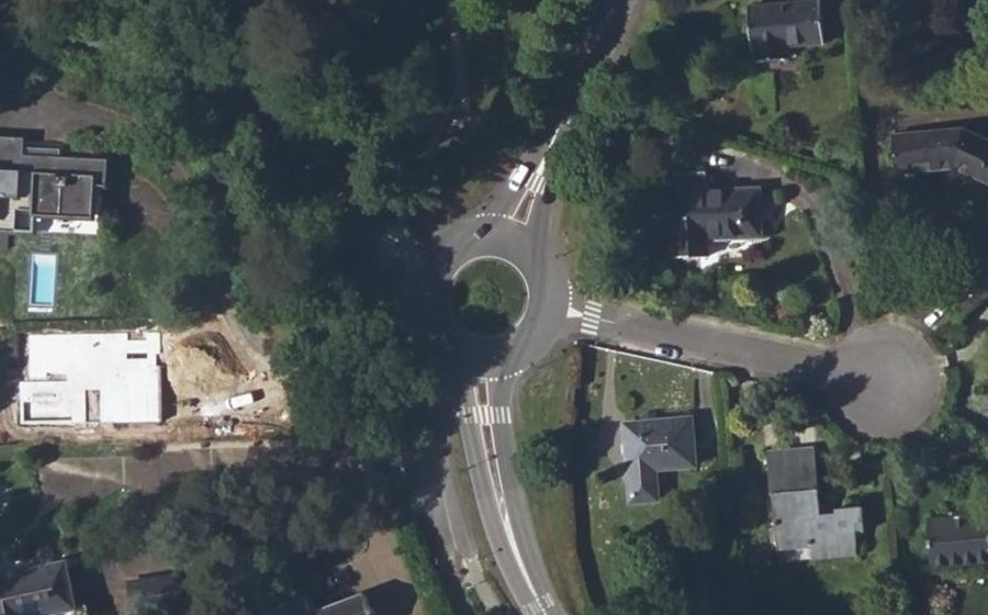 Vue aérienne du Rond-point anonyme n°35016974