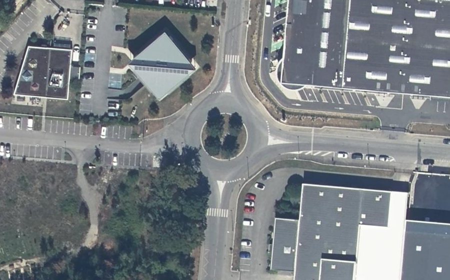 Vue aérienne du Rond-point anonyme n°35031309