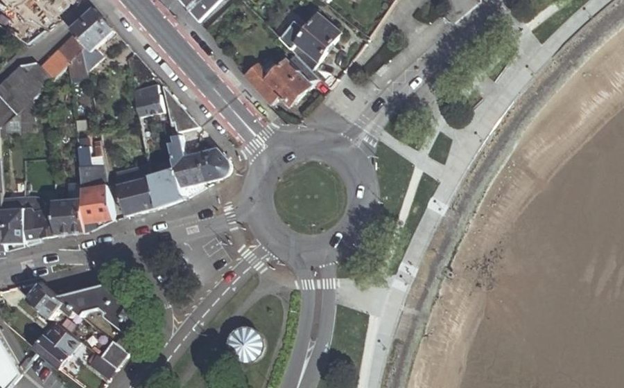Vue aérienne du Place Louis Brichaux