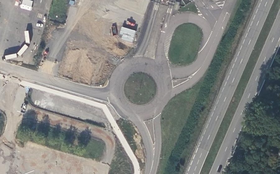 Vue aérienne du Rond-point anonyme n°35310002