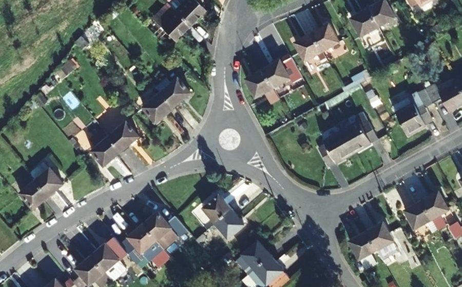 Vue aérienne du Rond-point anonyme n°35323388