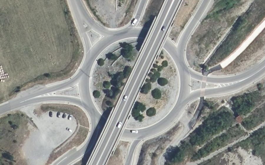 Vue aérienne du Rond-point anonyme n°35481170