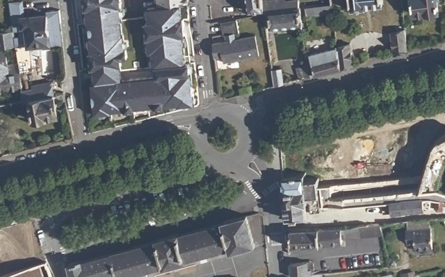 Vue aérienne du Rond-point anonyme n°35593007