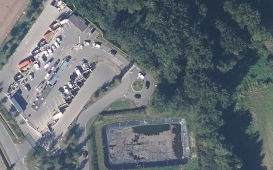 Vue aérienne du Rond-point anonyme n°357012936