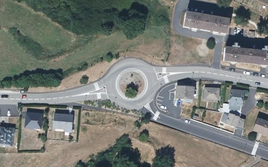 Vue aérienne du Rond-point anonyme n°3600131