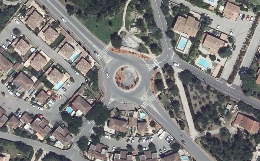 Vue aérienne du Rond-point anonyme n°3617348