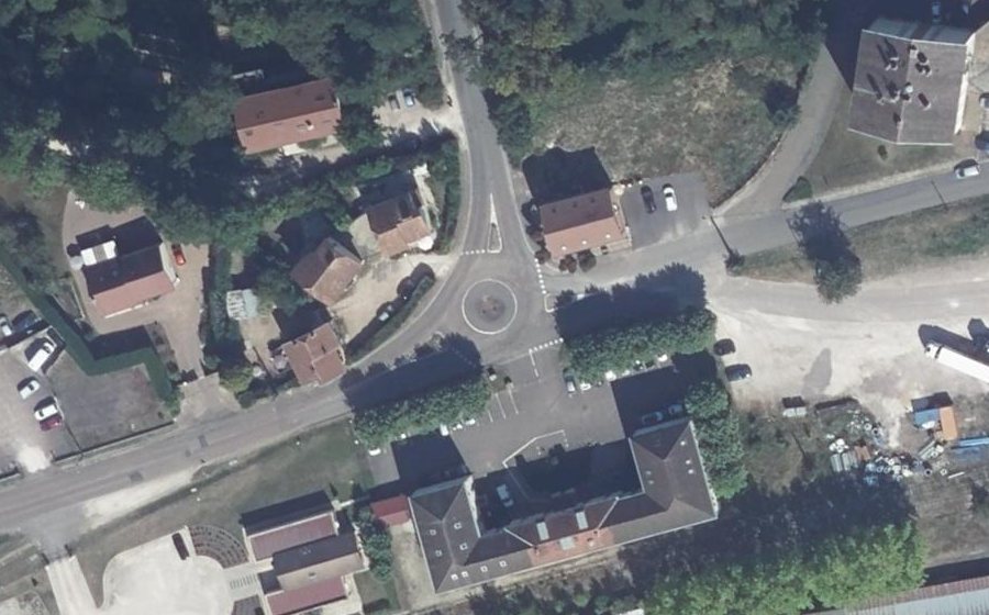 Vue aérienne du Rond-Point de 78e Division d'Infanterie Américaine