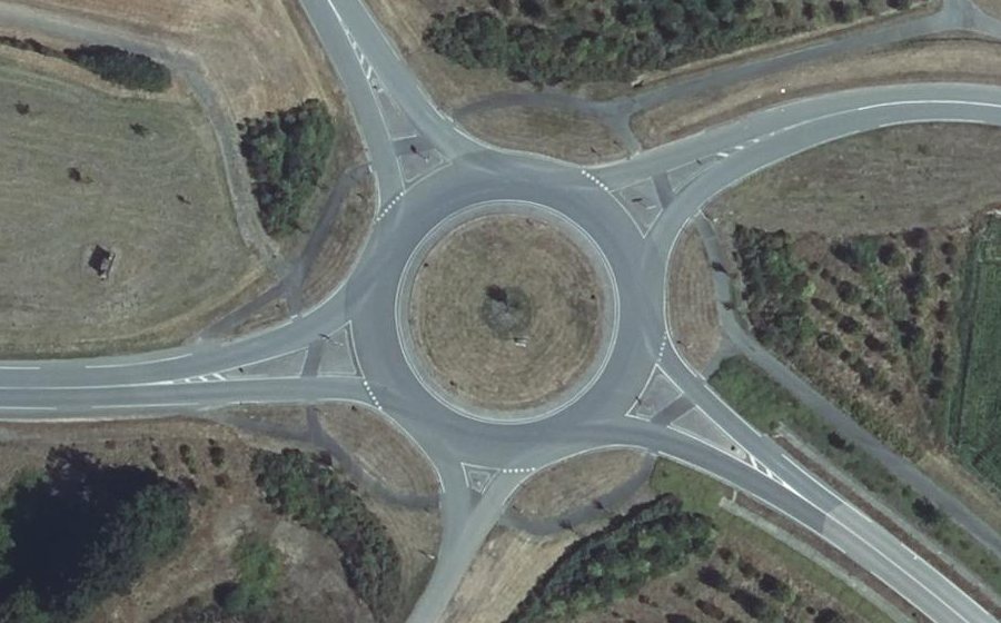 Vue aérienne du Rond-Point Route de Mayenne