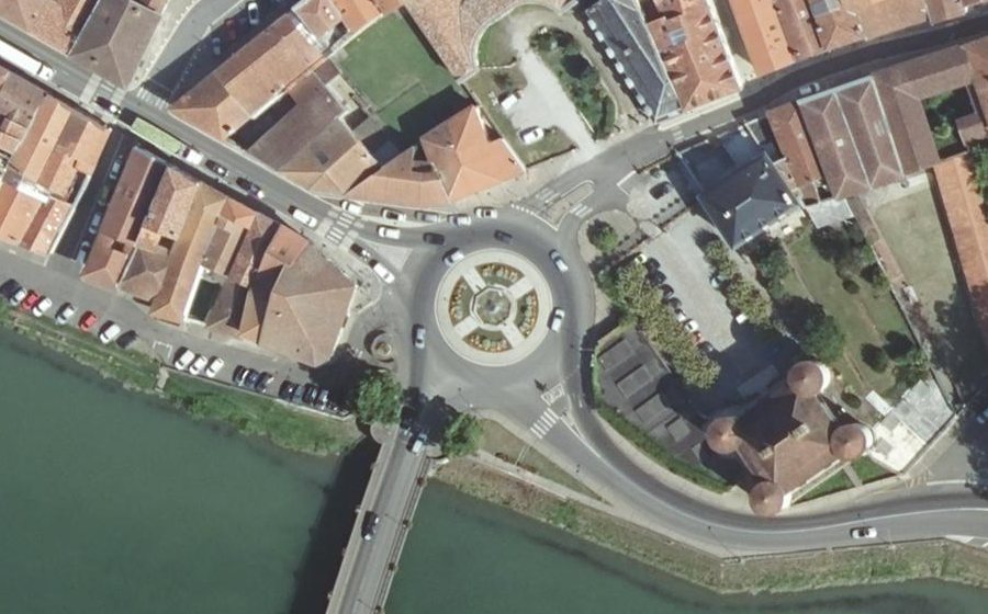 Vue aérienne de la Place du Pont